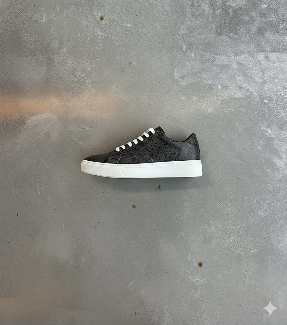Daily Sneakers - Black Stone