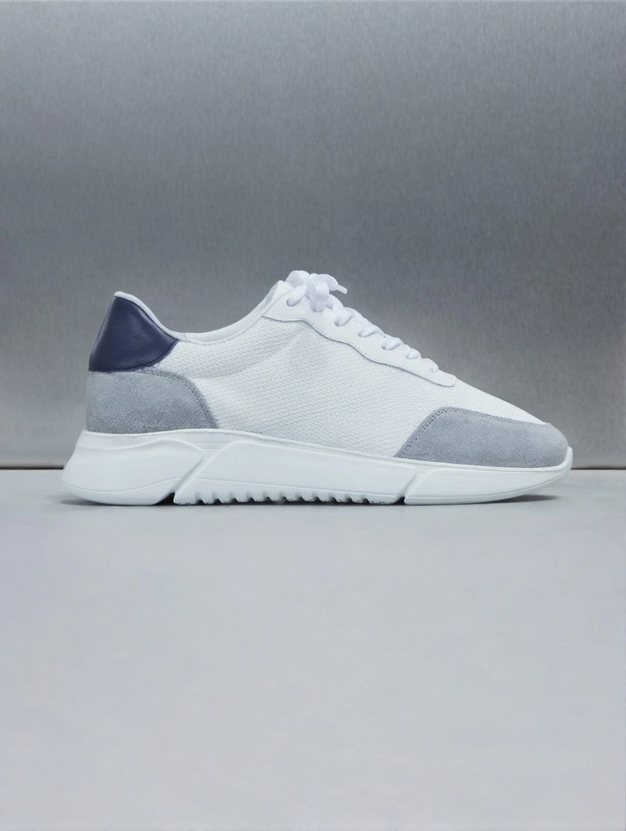 Technical 22 Sneakers - White/Pink