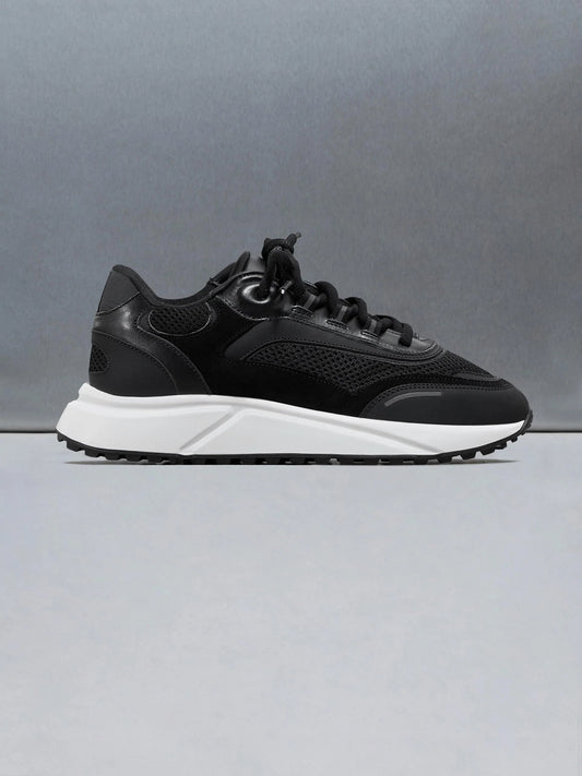 Technical 22 Sneakers - Black and White