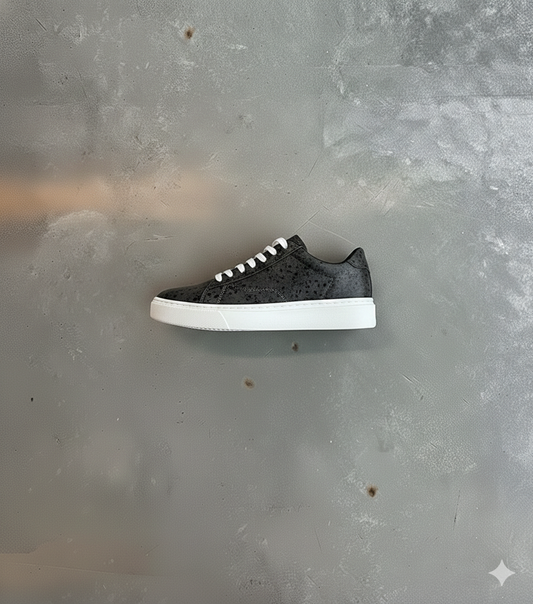 Daily Sneakers - Black Stone