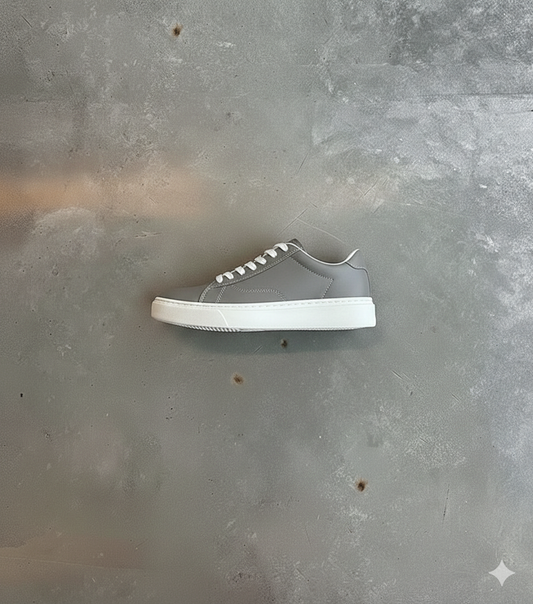 Daily Sneaker - White and Grey